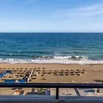 Apartment Astonishing Views By The Sea