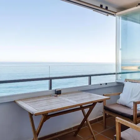 아파트 Astonishing Views By The Sea 푸엔히롤라